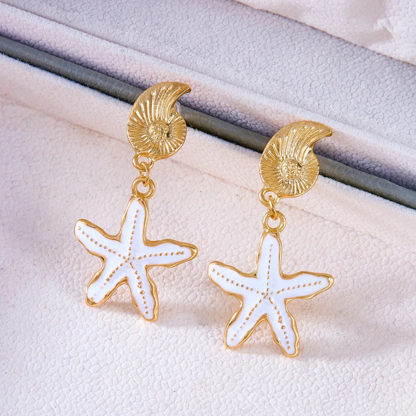Ocean Series Conch Starfish Dangle Earrings for Women Summer Beach Asymmetrical Metal Enamel Earring Girls Party Jewelry Gift